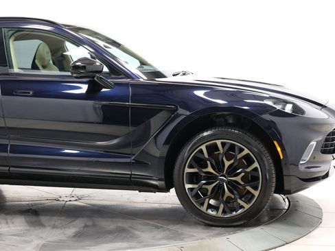 Used 2021 Aston Martin DBX image 74