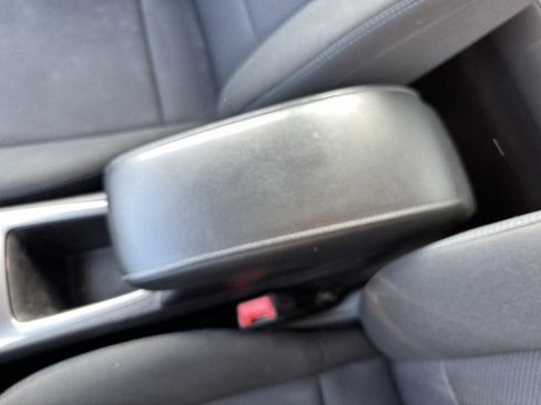 Used 2018 Chevrolet Cruze LT image 19