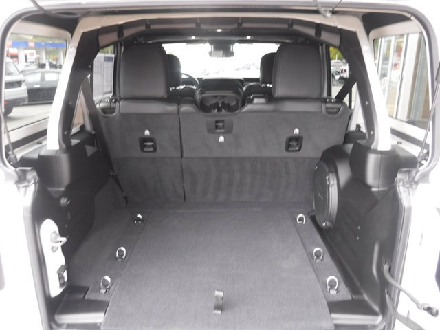 Used 2025 Jeep Wrangler Unlimited Rubicon 392 AWD/4WD image 69