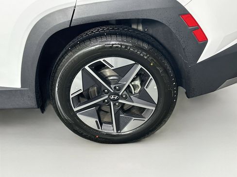 Used 2025 Hyundai Tucson SEL image 11