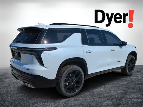 New 2026 Chevrolet Traverse RS image 3