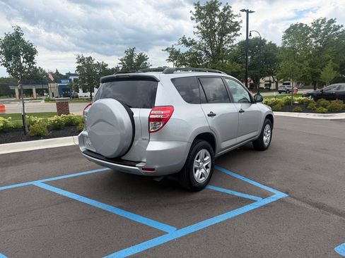 Used 2012 Toyota RAV4 4WD w/ Value Pkg image 4