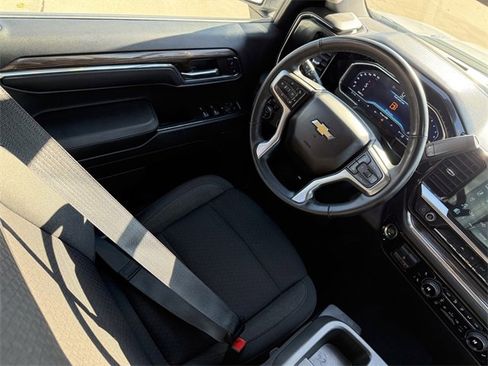Used 2024 Chevrolet Silverado 1500 LT image 15