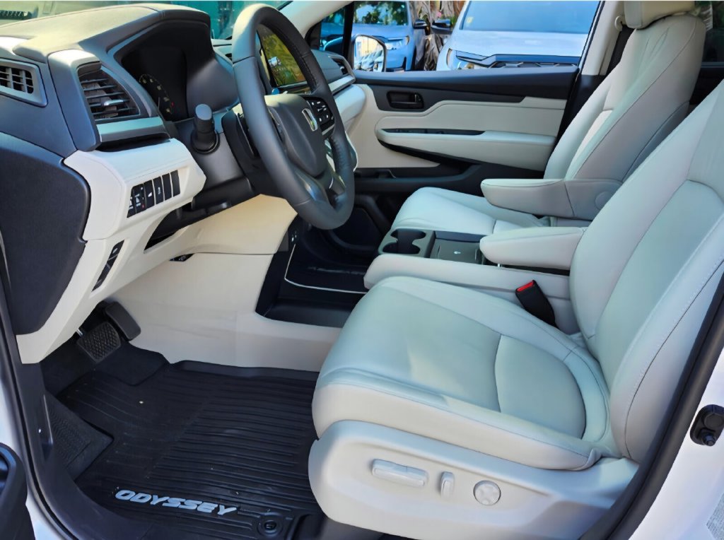 New 2027 Honda Odyssey EX-L image 5