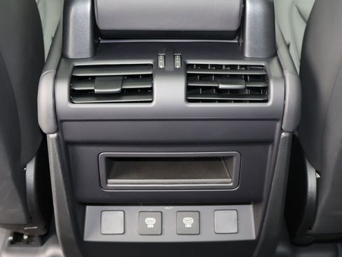 Certified 2025 Land Rover Defender 110 S AWD/4WD image 25