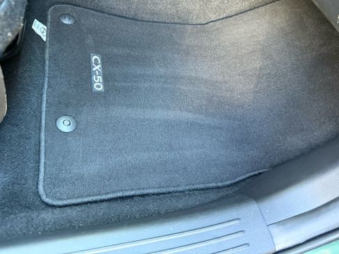 Used 2025 MAZDA CX-50 AWD 2.5 S w/ Premium Package image 9