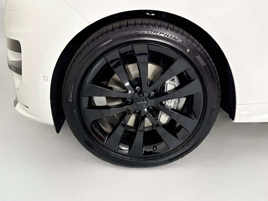 New 2027 Land Rover Range Rover Sport Dynamic SE AWD/4WD image 31