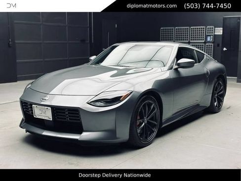 Used 2024 Nissan Z Performance w/ Floor Mat Package RWD image 1