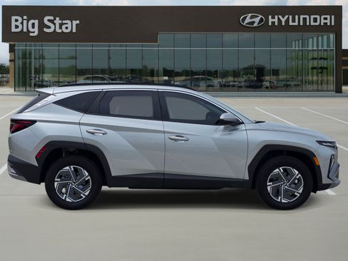 Used 2025 Hyundai Tucson Blue AWD/4WD image 5