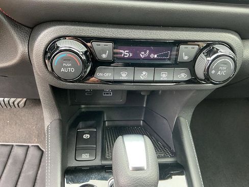 Certified 2024 Nissan Kicks SR w/ SR Premium Package image 19