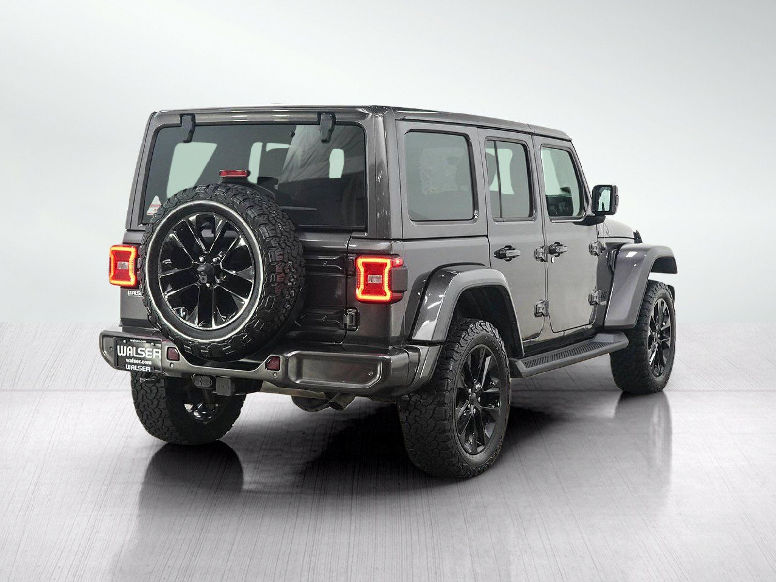 Used 2021 Jeep Wrangler Unlimited Sahara AWD/4WD image 6