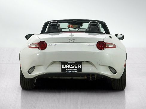 Used 2016 MAZDA MX-5 Miata Grand Touring RWD image 5