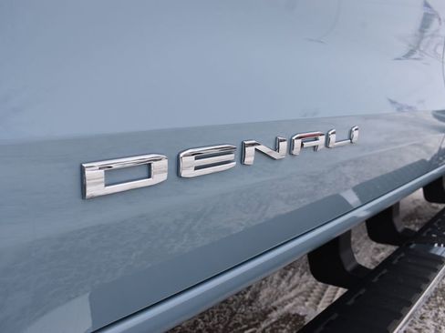New 2026 GMC Canyon Denali image 12