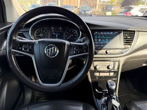 Used 2020 Buick Encore Essence FWD image 16