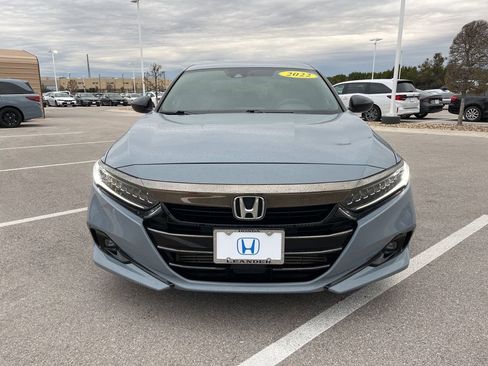 Used 2022 Honda Accord Sport image 2