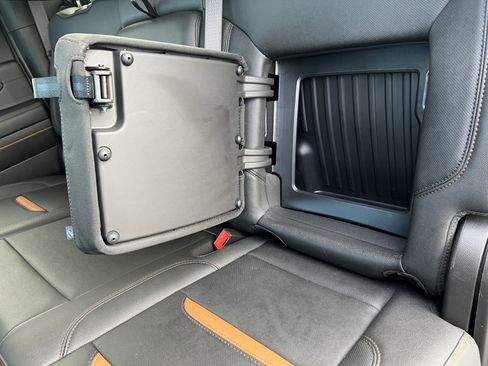 Used 2024 GMC Sierra 3500 AT4 w/ AT4 Premium Plus Package image 18