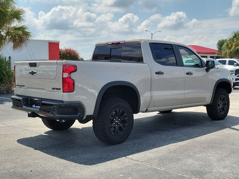Used 2026 Chevrolet Silverado 1500 ZR2 w/ LPO, Dark Essentials Package AWD/4WD image 7