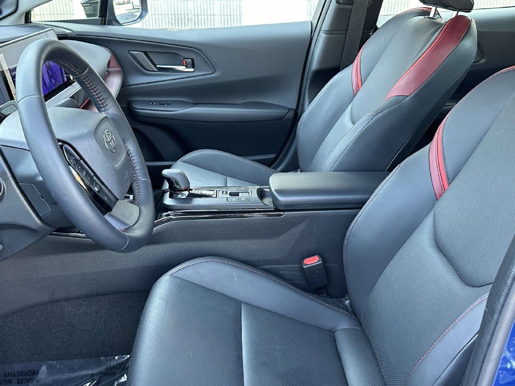 Used 2024 Toyota Prius Prime Premium w/ Advanced Technology Package FWD image 16