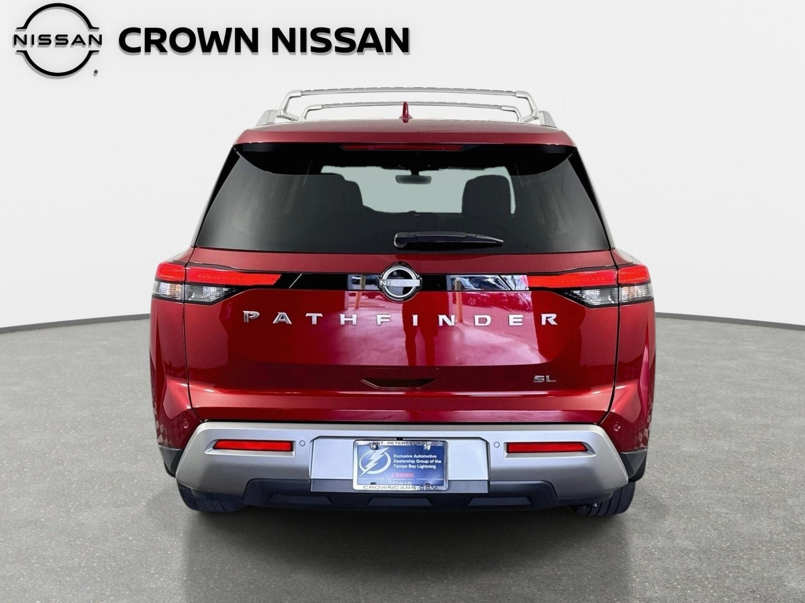 Used 2024 Nissan Pathfinder SL w/ SL Premium Package FWD image 6