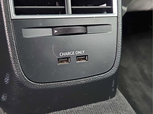 Used 2018 Audi A3 e-tron Prestige image 31