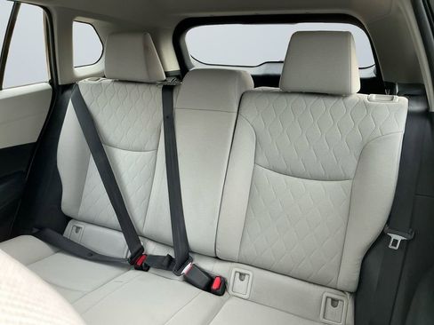 Used 2022 Toyota Corolla Cross LE image 13