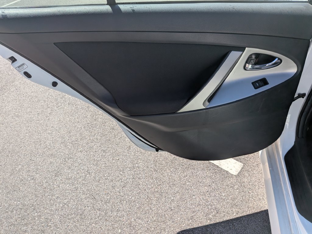 Used 2011 Toyota Camry SE w/ Fleet Convenience Pkg FWD image 22