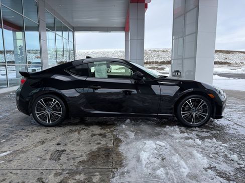 Used 2016 Subaru BRZ Limited w/ Popular Package #4 image 10