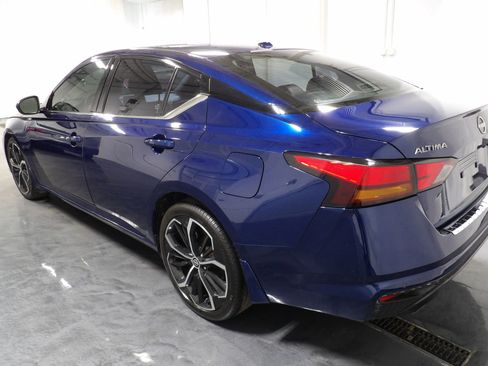 Used 2023 Nissan Altima 2.5 SR image 6