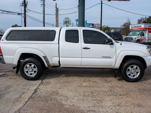 Used 2013 Toyota Tacoma PreRunner image 7
