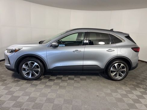 Certified 2023 Ford Escape Platinum image 4