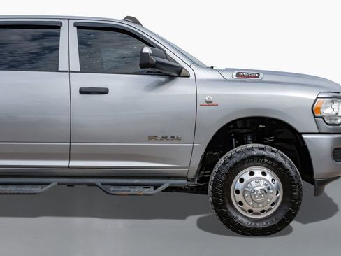 Used 2022 RAM 3500 Tradesman image 7