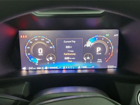 Used 2025 Chevrolet Colorado Trail Boss AWD/4WD image 25