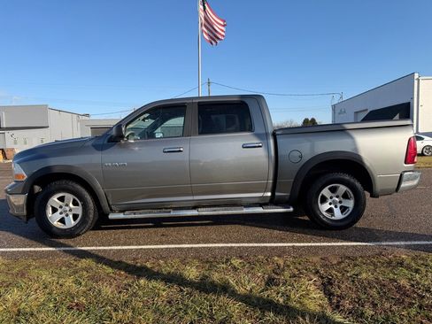 Used 2010 Dodge Ram 1500 Truck SLT w/ Remote Start & Security Group image 8