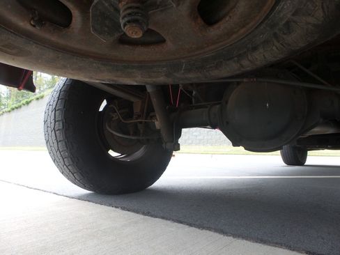 Used 2004 Chevrolet Silverado 1500 W/T image 55