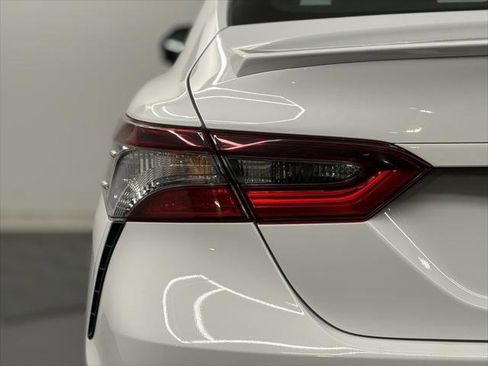Certified 2023 Toyota Camry SE image 9