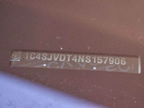 Used 2022 Jeep Wagoneer Series III image 29