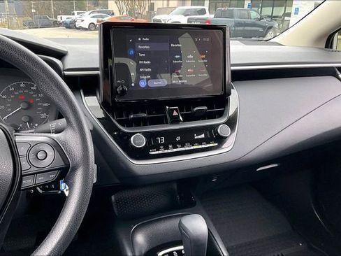 Used 2025 Toyota Corolla LE image 9