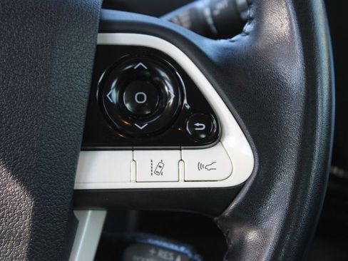Used 2017 Toyota Prius Three w/ Carpet Mat Package FWD image 23
