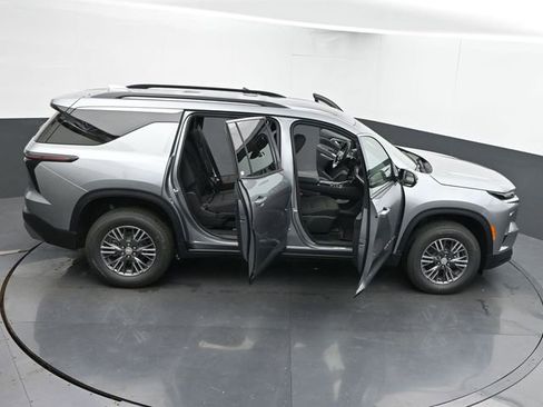 New 2026 Chevrolet Traverse LT w/ LPO, Floor Liner Package image 66