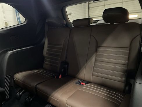 Certified 2026 GMC Acadia Denali Ultimate w/ LPO, Floor Liner Package image 17