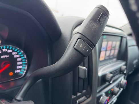 Used 2018 Chevrolet Silverado 1500 LT w/ LT Eassist Package image 26