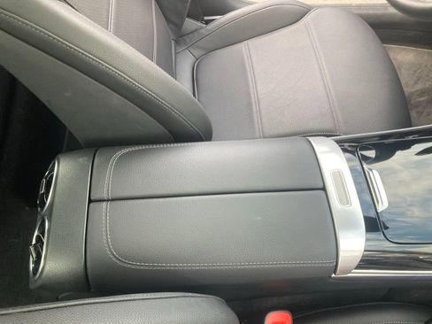 Used 2023 Mercedes-Benz C 300 Sedan image 47