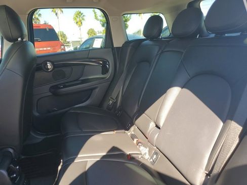 Used 2019 MINI Cooper Countryman w/ Storage Package image 17