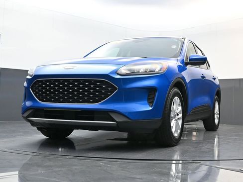 Used 2021 Ford Escape SE image 29