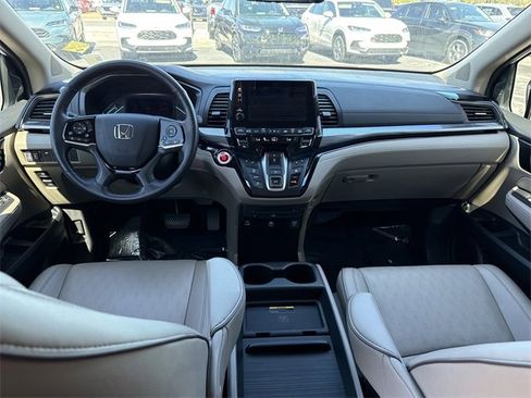 Used 2023 Honda Odyssey Elite image 19