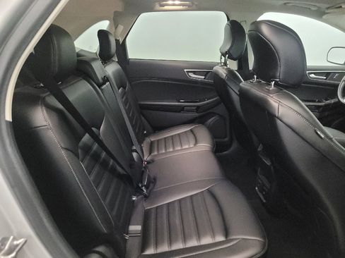 Used 2019 Ford Edge SEL w/ Equipment Group 201A AWD/4WD image 19