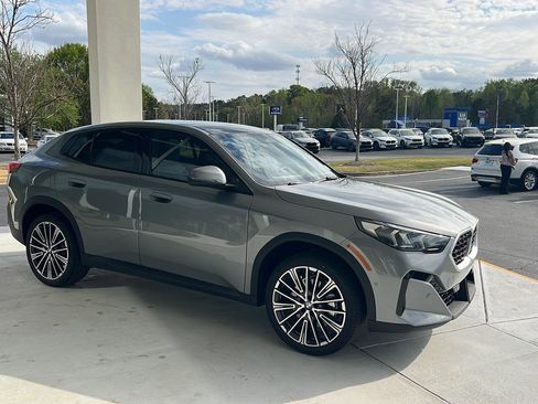 New 2026 BMW X2 xDrive28i w/ Technology Package image 7