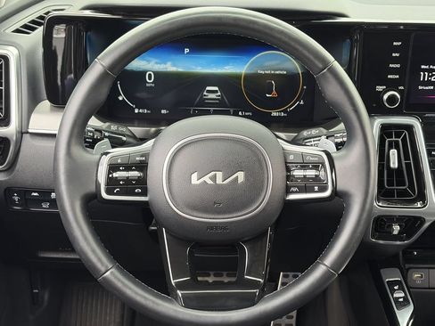 Certified 2023 Kia Sorento SX AWD/4WD image 21