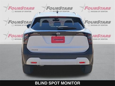 New 2026 Nissan Kicks SV w/ Illumination Package image 5