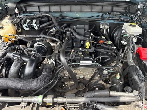 Used 2022 Ford Bronco Outer Banks AWD/4WD image 13